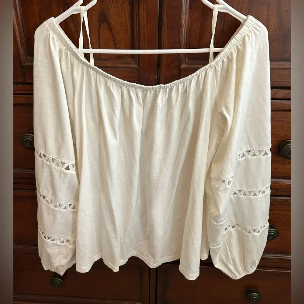 EUC Lilly Pulitzer Katt White Off-Shoulder Blouse, Size Large - Picture 3 of 11